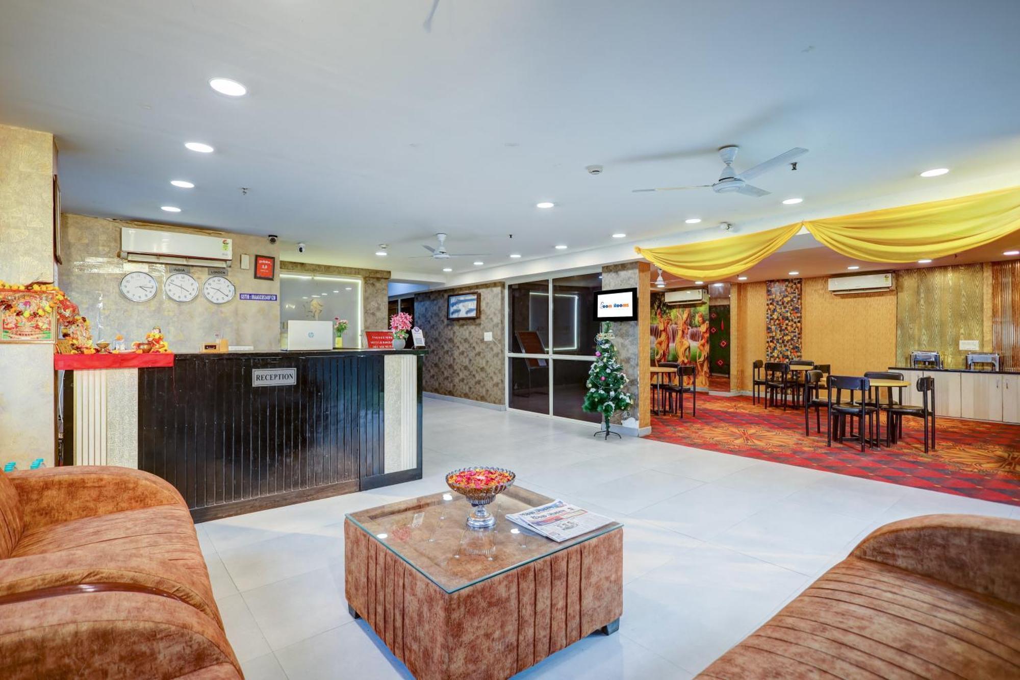 Hotel Red York By Byob Hotels Noida Exterior photo